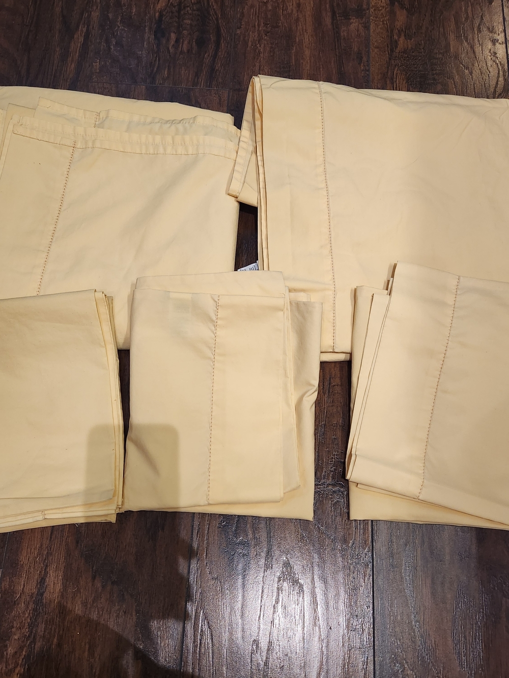 L.L.Bean Queen 2 Top Sheets (96x104) with 3 Pillow Cases (20x32) Yellow Cotton